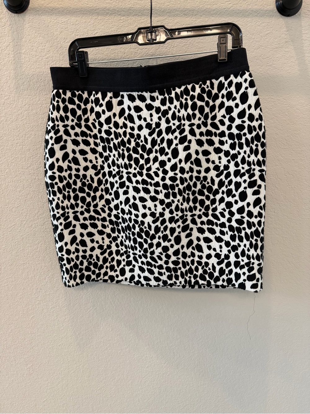 Ann Taylor Black and White Animal-Print Mini Skirt